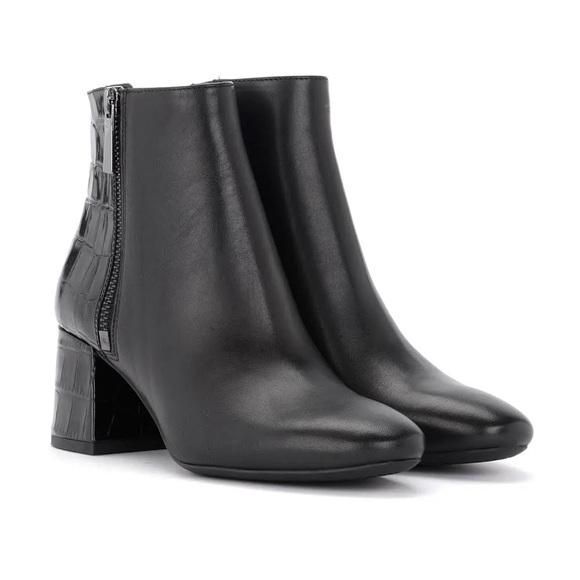 Michael Kors Alane Flex Croc-embossed Leather Ankle Boots In Black size 9 - Picture 2 of 10